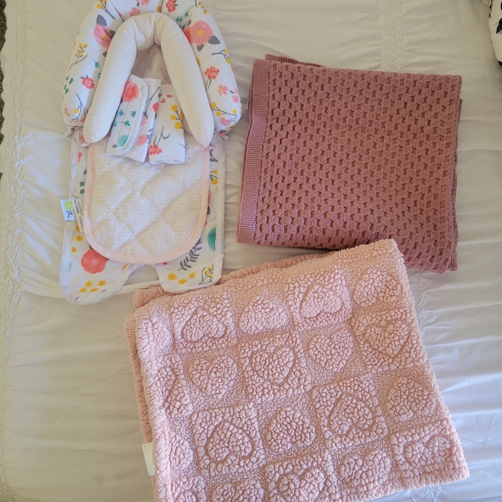Floral Baby Car Seat Insert And 2 Pink Blankets
